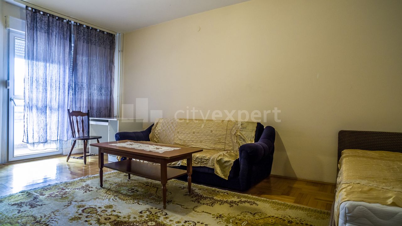 2.0 stan za izdavanje — Arčibalda Rajsa, Žarkovo, Čukarica, 48m², 350€