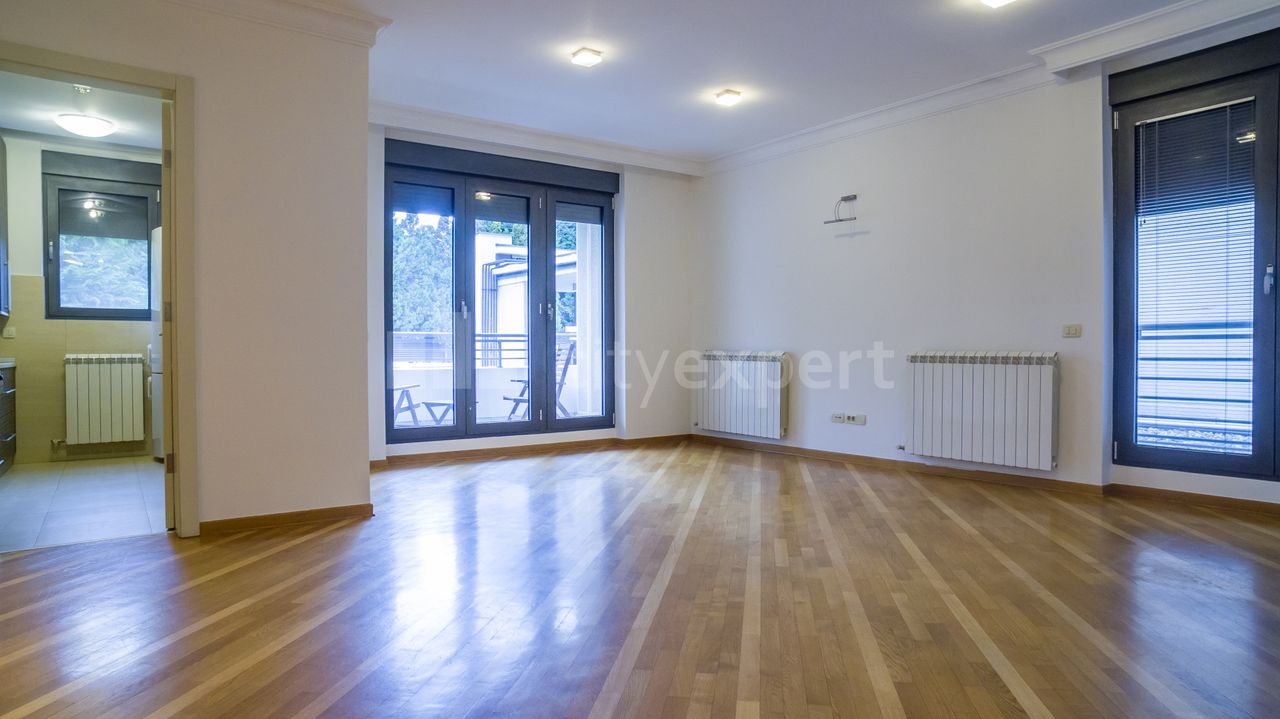 4.0 stan za izdavanje — Maglajska, Autokomanda, Savski venac, 131m², 1800€