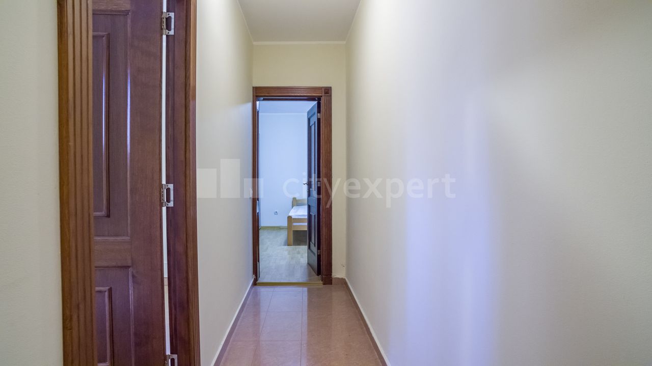 Jevrema Grujića, Dedinje, Savski venac - 8