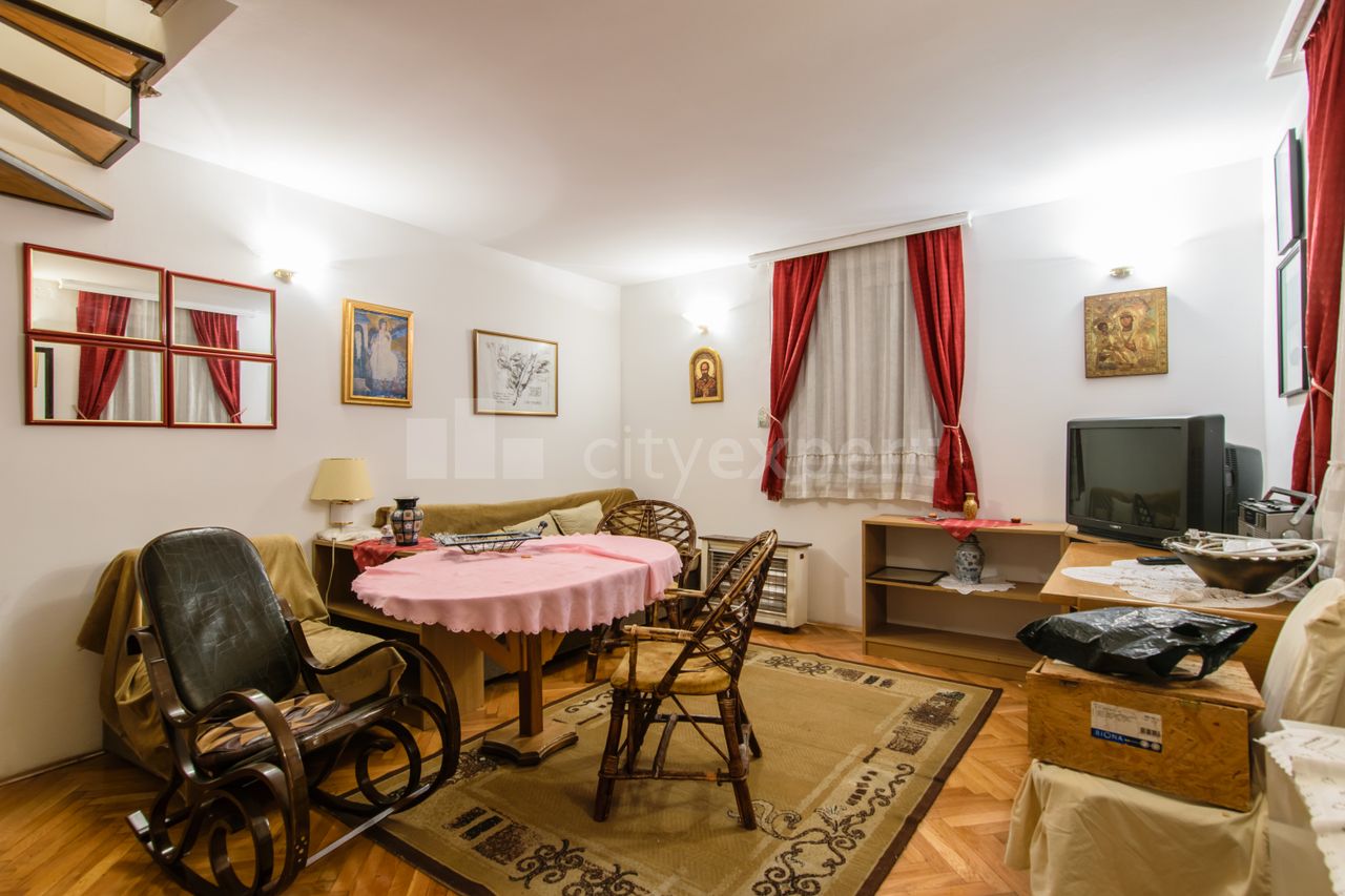 3.0 stan za izdavanje — Tatar Bogdanova, Denkova bašta, Zvezdara, 60m², 600€