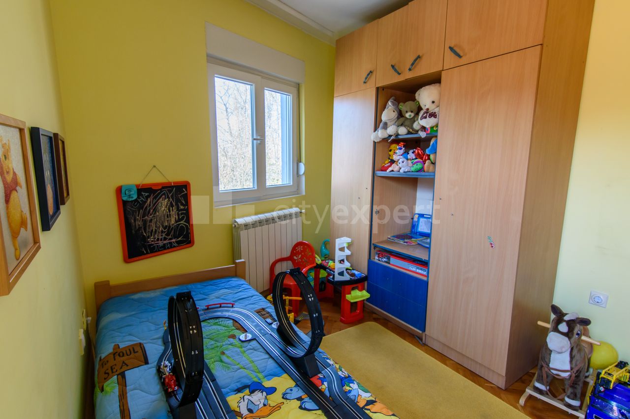 Prahovska, Senjak, Savski venac - 8