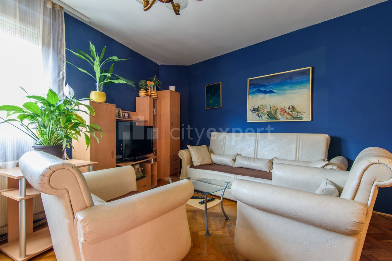 3.0 stan za izdavanje — Prahovska, Senjak, Savski venac, 65m², 800€