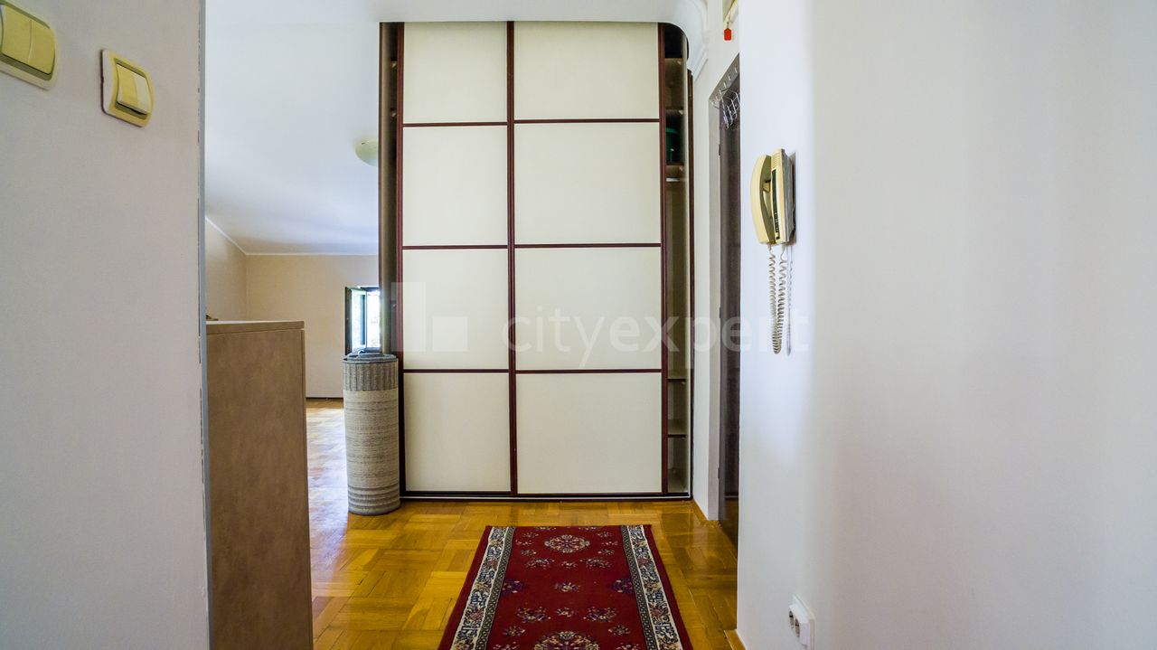 Bukureška, Cvetkova pijaca, Zvezdara - 5