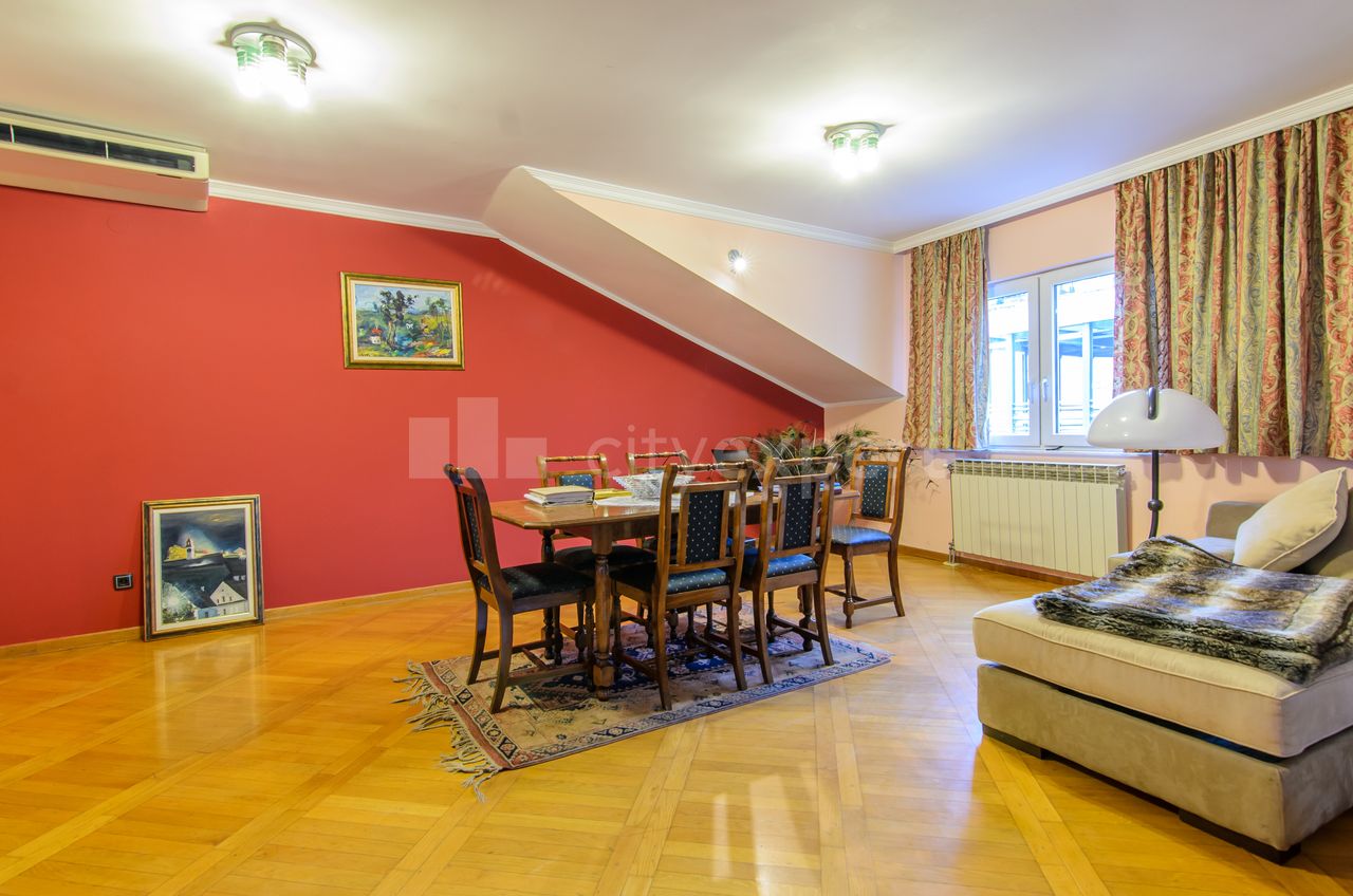 Maršala Birjuzova, Centar, Stari grad - 2