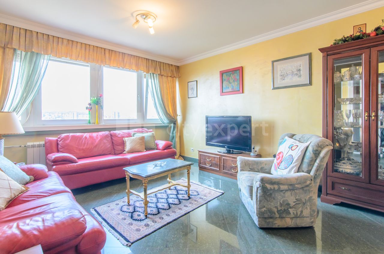 3.0 stan za izdavanje — Rudo, Konjarnik, Zvezdara, 78m², 600€