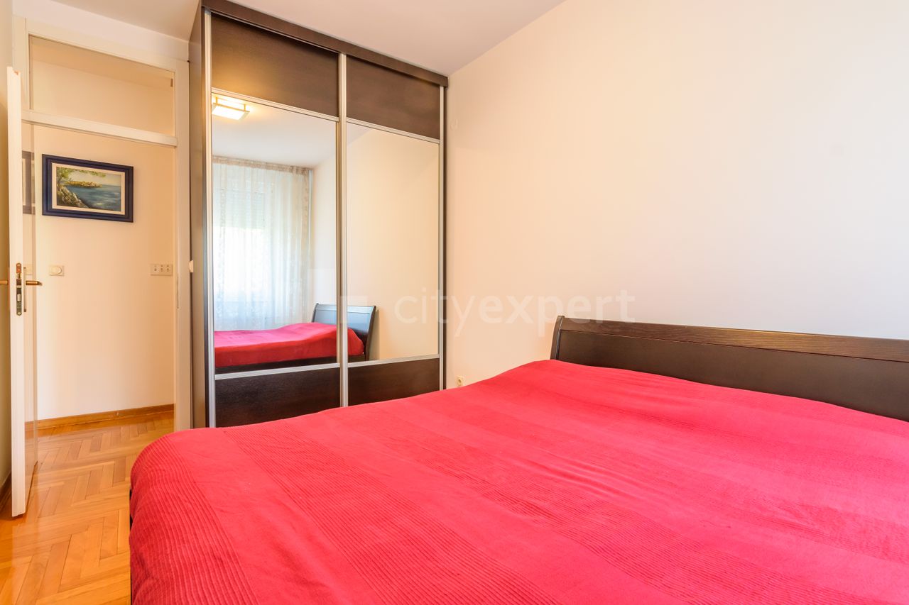 Antifašističke borbe, Blok 22, Novi Beograd - 7