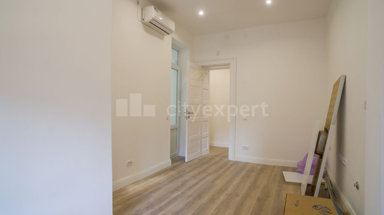 Brane Crnčevića, Hram Svetog Save, Vračar - 7