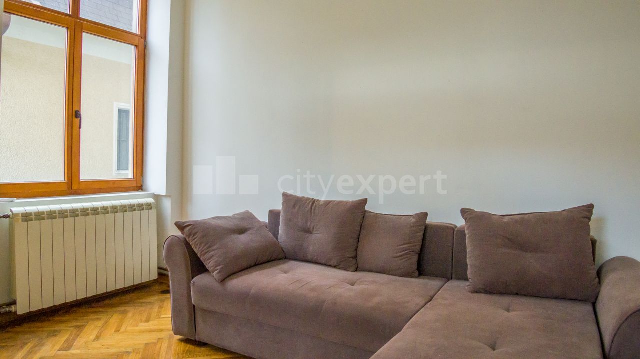 4.0 stan za izdavanje — Krunska, Centar, Vračar, 134m², 1300€
