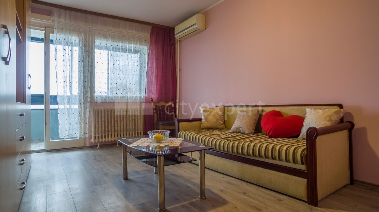 1.0 stan za izdavanje — Dr Ivana Ribara, Blok 61, Novi Beograd, 45m², 480€