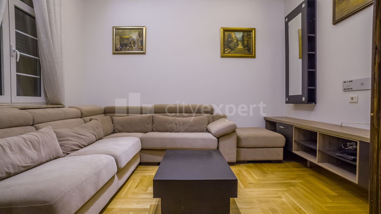 5.0 stan za izdavanje — Kablarska, Senjak, Savski venac, 130m², 2300€