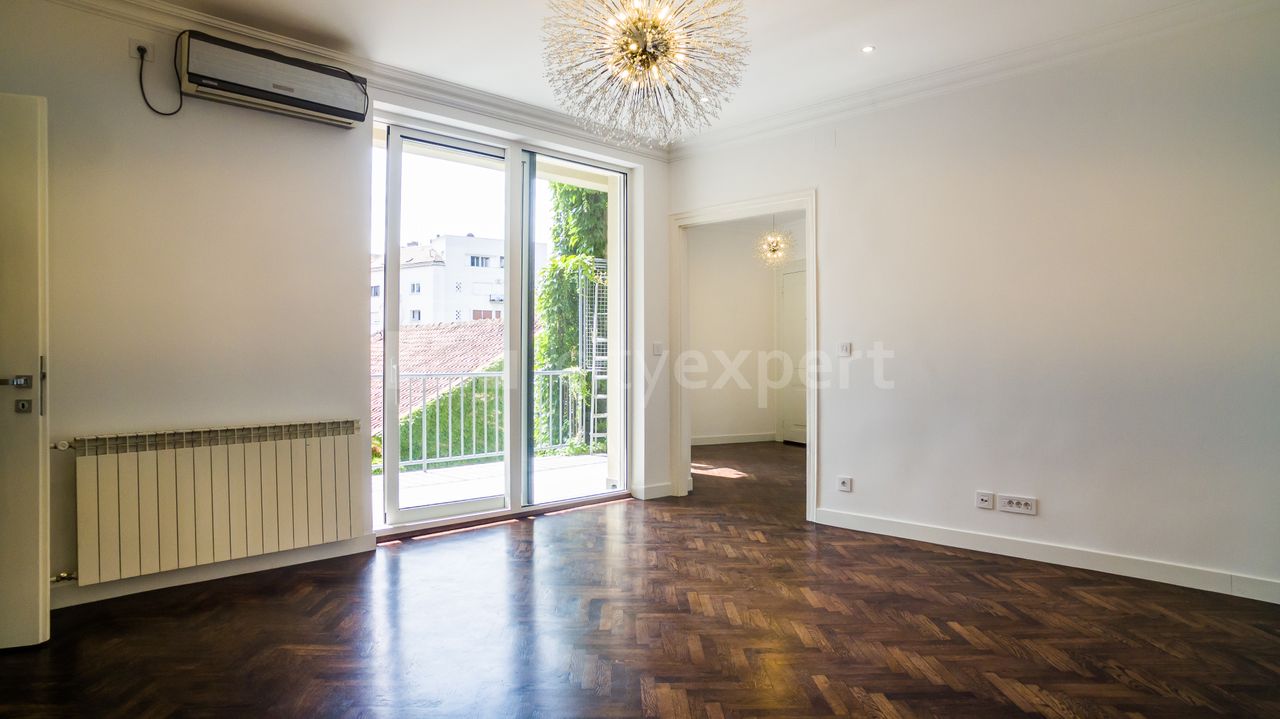 3.0 stan za izdavanje — Golsvordijeva, Kalenić pijaca, Vračar, 112m², 1500€