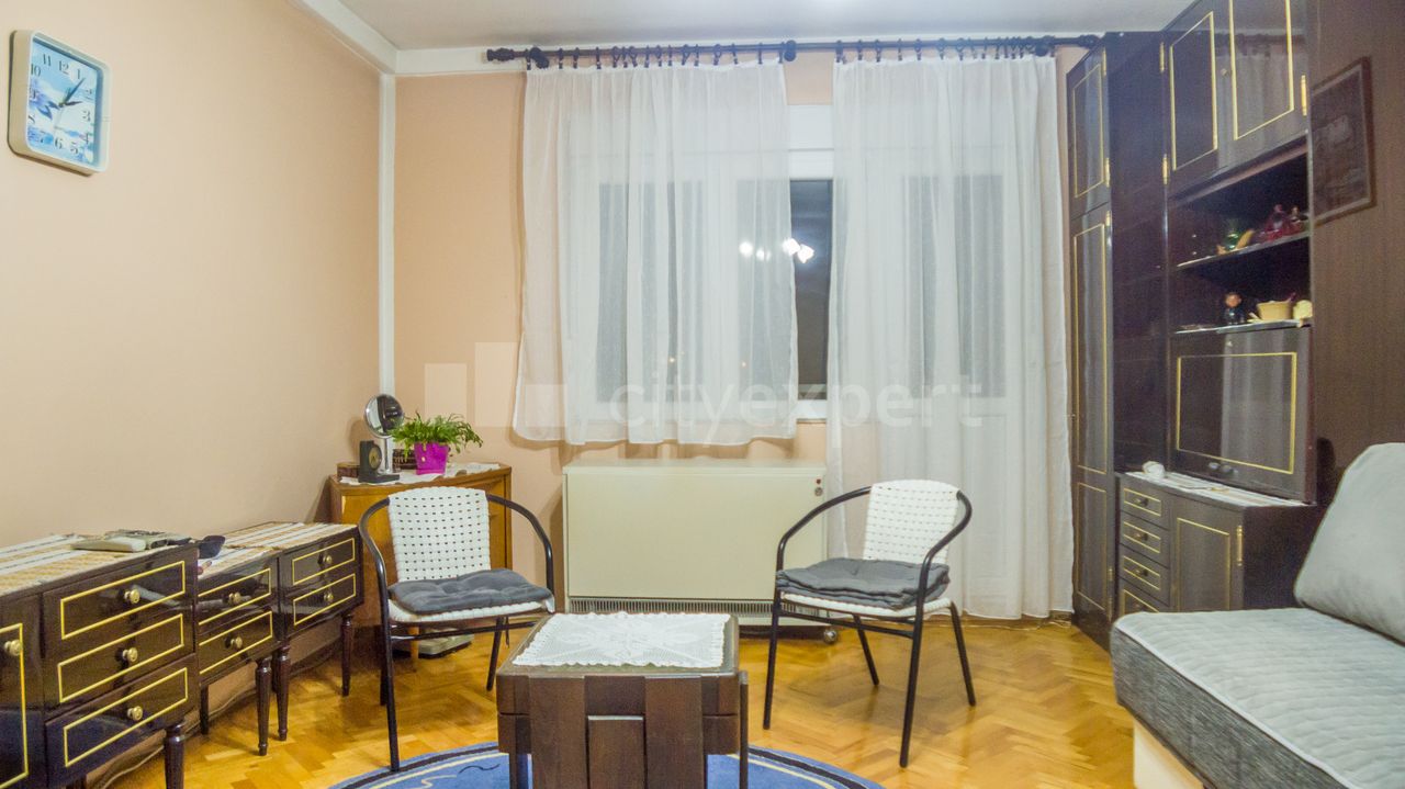 2.0 stan za izdavanje — Branka Radičevića, Železnik, Čukarica, 57m², 300€