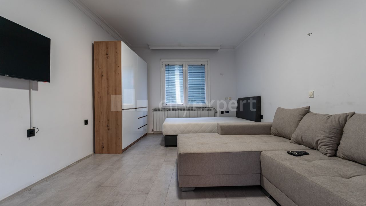Dositejeva, Donji grad (Zemun), Zemun - 10