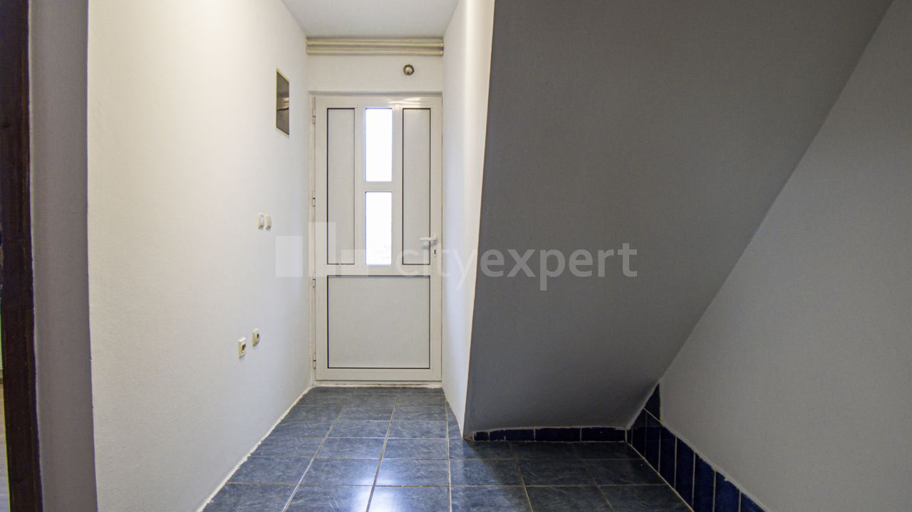 Romskih žrtava, Ledine, Novi Beograd - 11