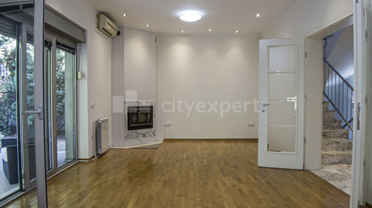4.0 stan za izdavanje — Drinićka, Senjak, Savski venac, 200m², 2600€