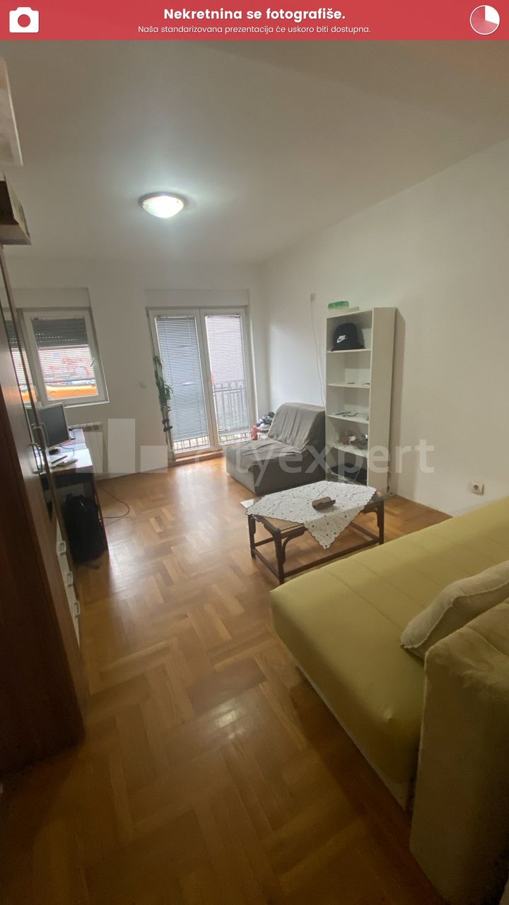 1.0 stan za izdavanje — Živka Davidovića, Učiteljsko naselje, Zvezdara, 33m², 400€