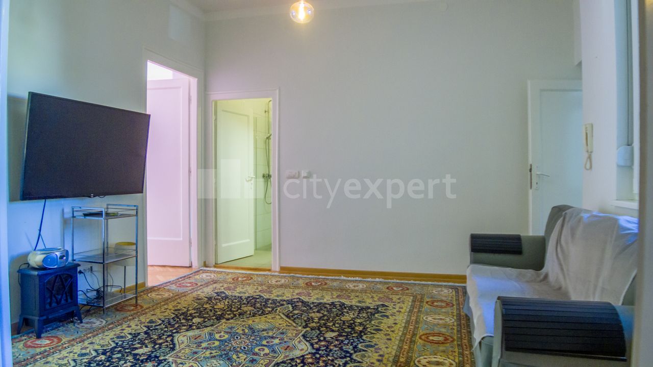 3.0 stan za izdavanje — Dobrinjska, Centar, Savski venac, 89m², 1000€