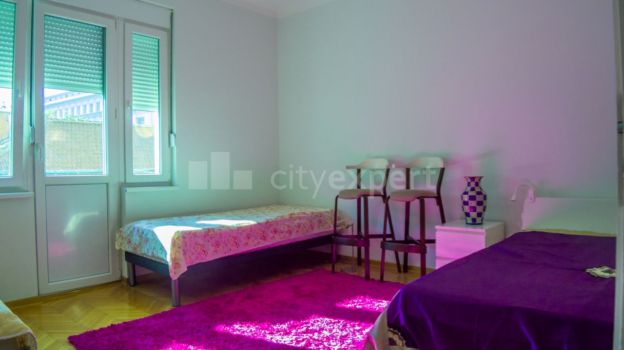 Dobrinjska, Centar, Savski venac - 6