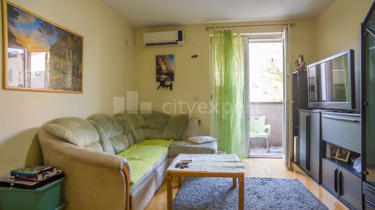 2.0 stan za izdavanje — Vitezova Karađorđeve zvezde, Mirijevo, Zvezdara, 50m², 500€