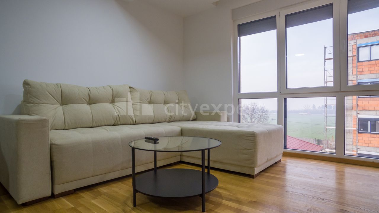 2.0 stan za izdavanje — Svetog Save, Radiofar, Surčin, 46m², 450€
