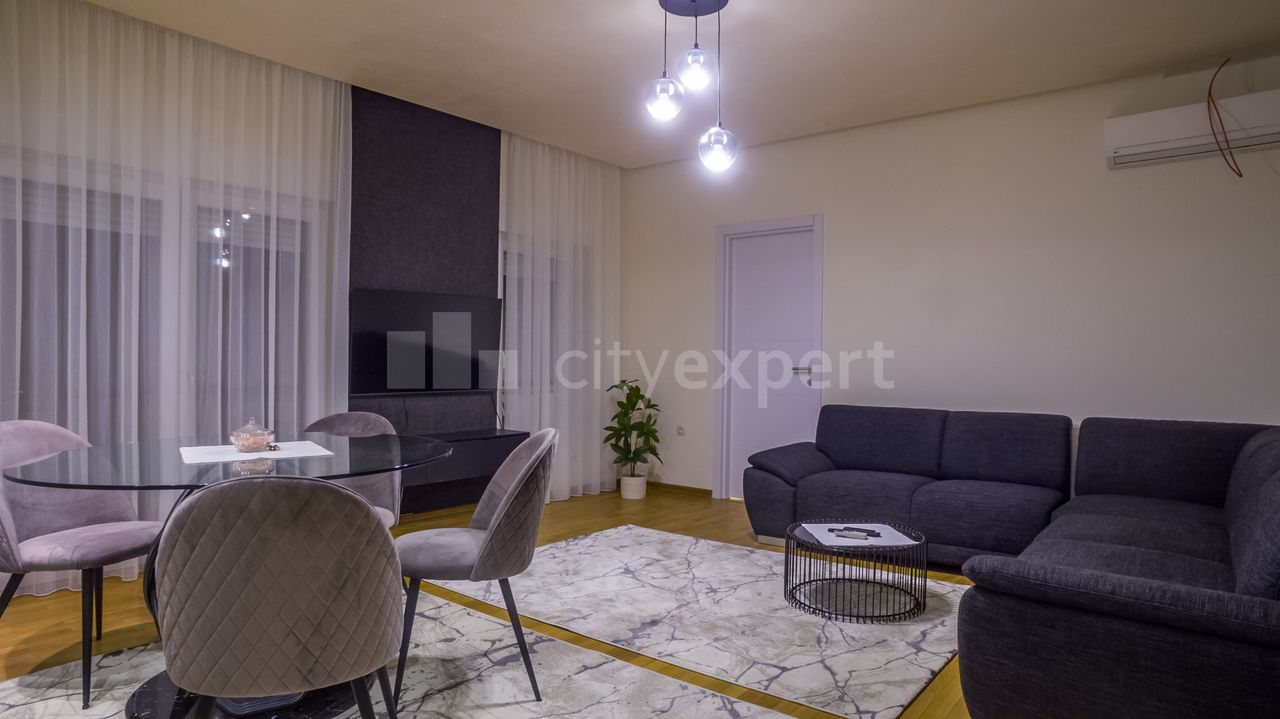 3.0 stan za izdavanje — Velisava Vulovića, Dedinje, Savski venac, 86m², 1500€