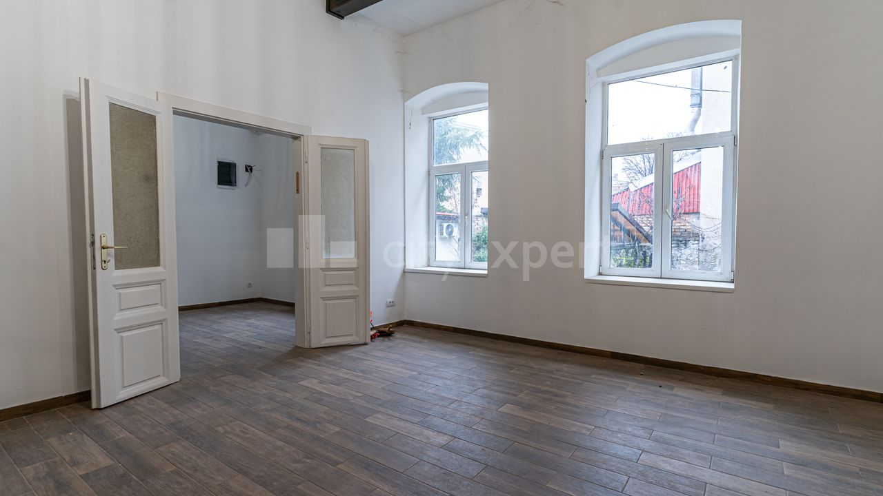 4.0 stan za izdavanje — Rabina Alkalaja, Donji grad (Zemun), Zemun, 94m², 1300€