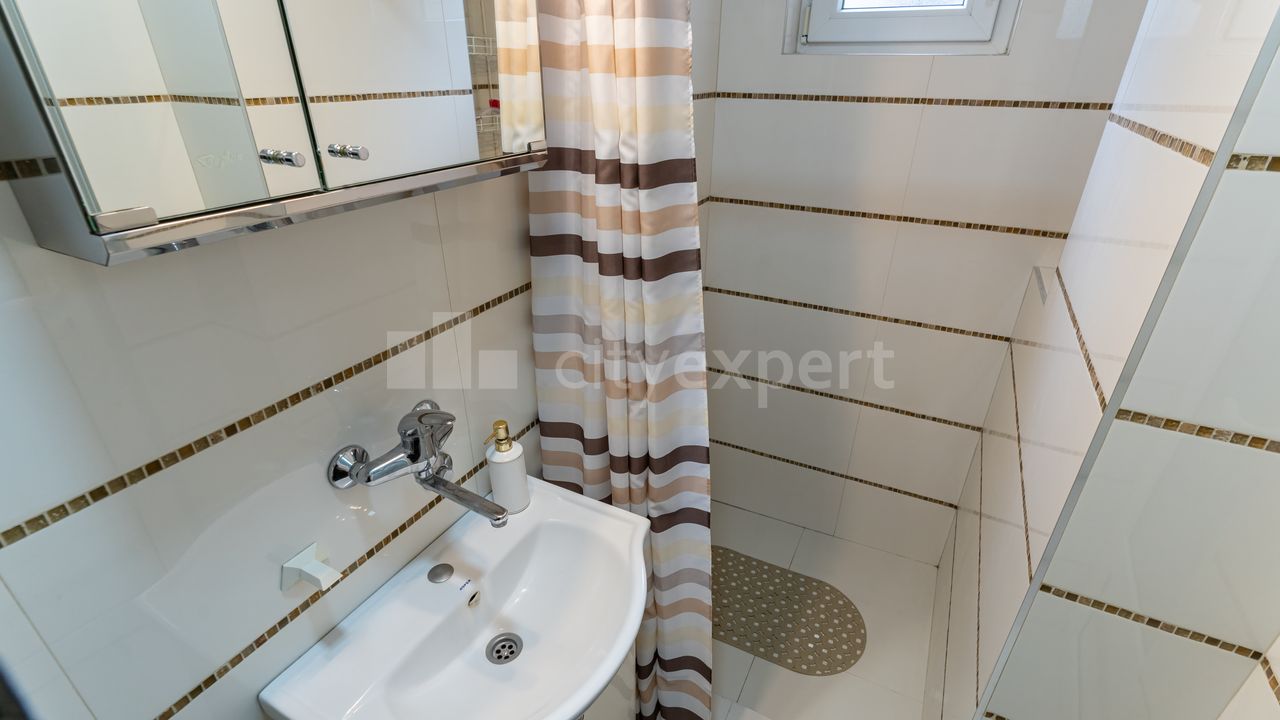 Solunska, Novi grad (Zemun), Zemun - 8
