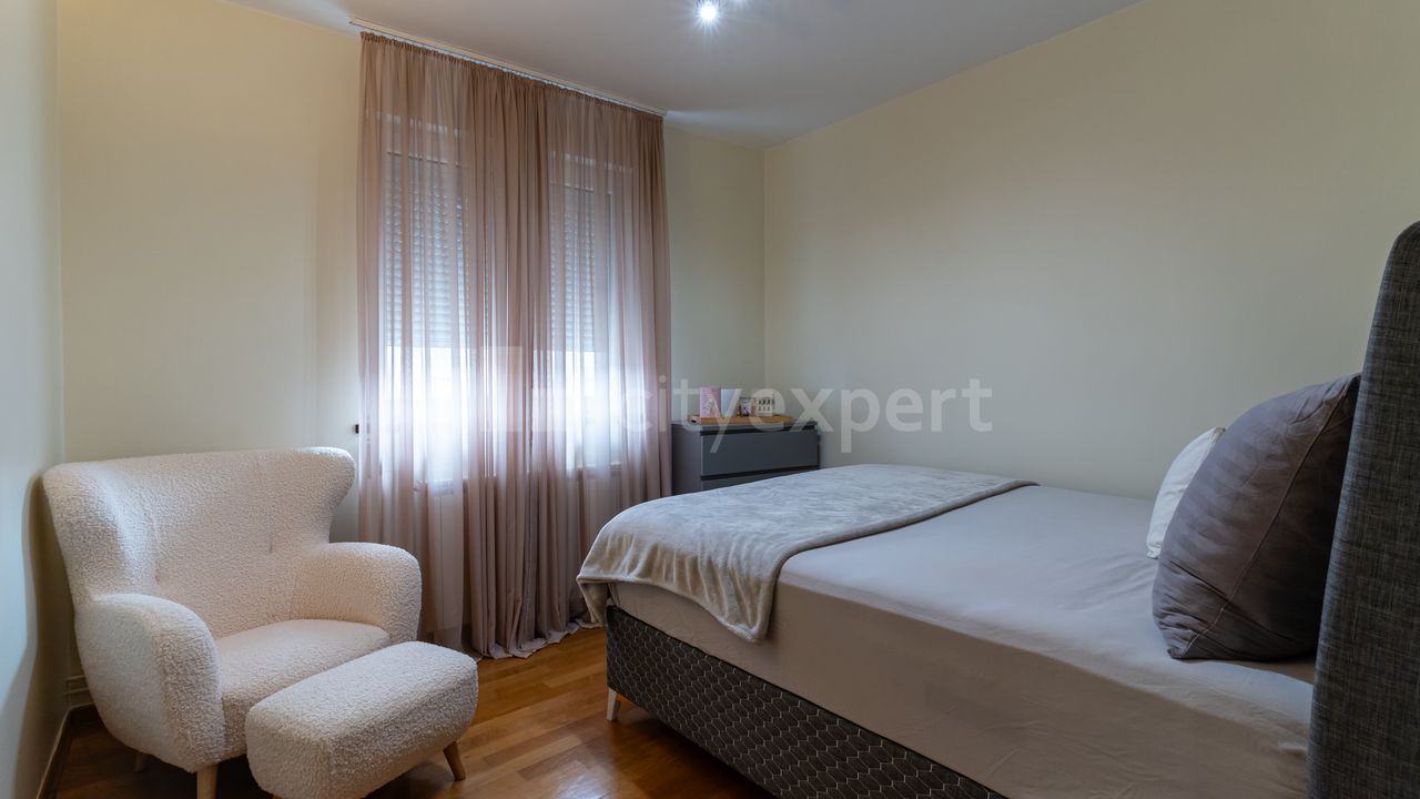 Kralja Petra, Centar, Stari grad - 8