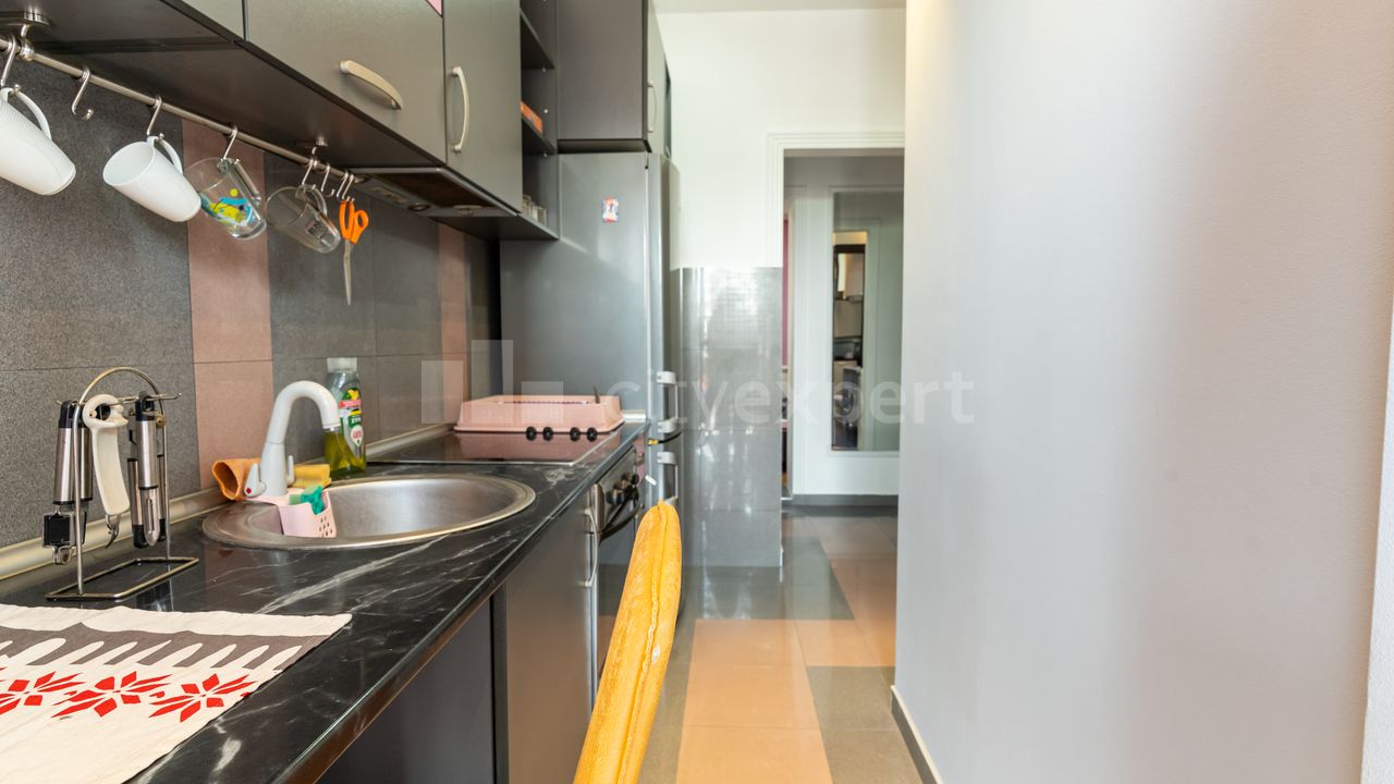 Krunska, Cvetni trg / park Manjež, Vračar - 10