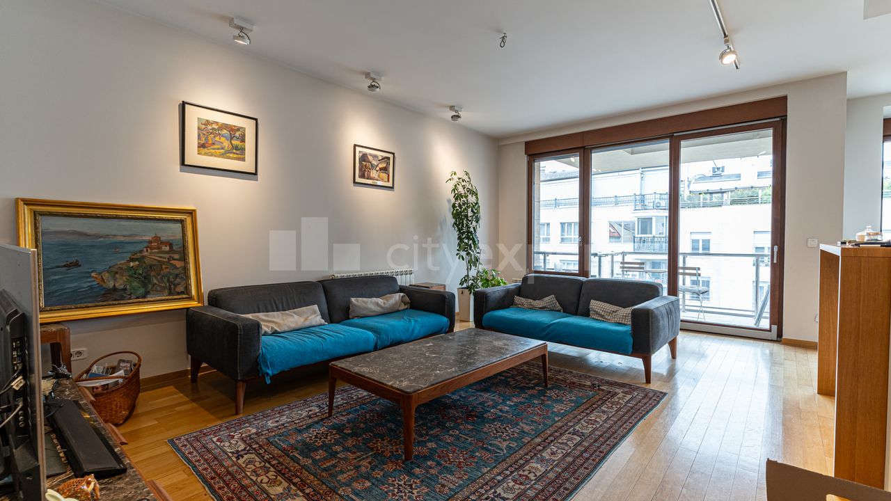 3.0 stan za izdavanje — Mome Kapora, Neimar, Vračar, 102m², 1800€