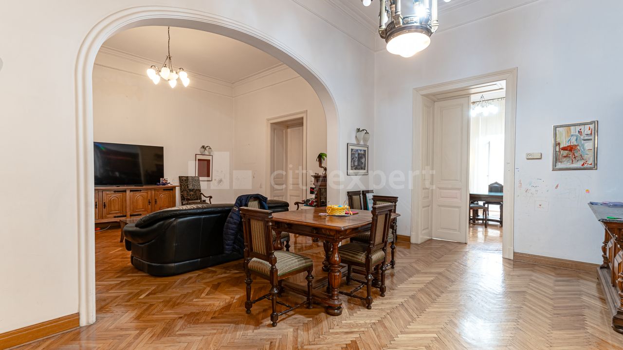 Pariska, Centar, Stari grad - 4