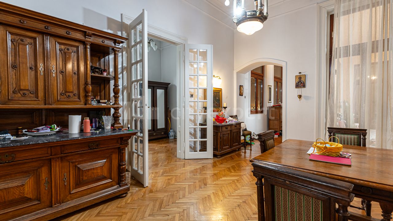 Pariska, Centar, Stari grad - 3