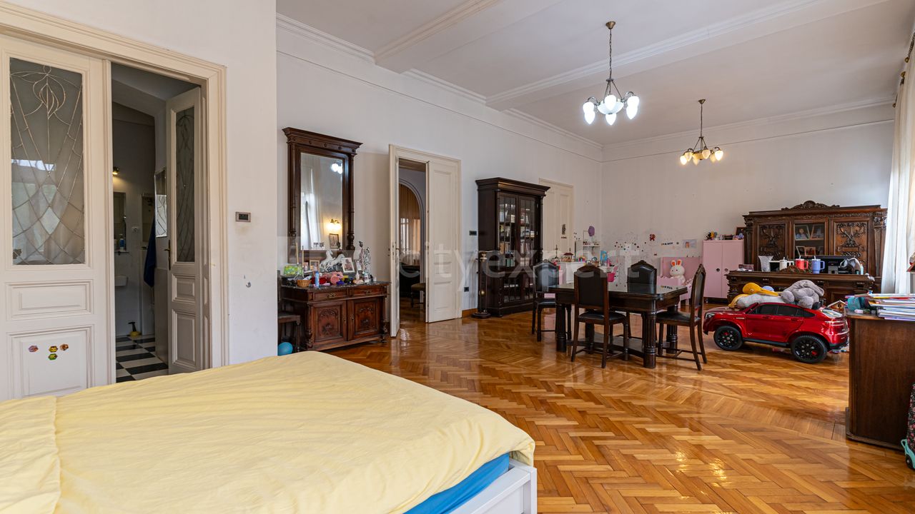 Pariska, Centar, Stari grad - 6