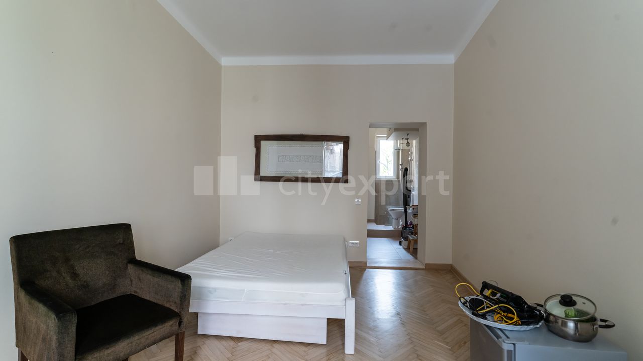 Gundulićev venac, Gundulićev venac, Stari grad - 2