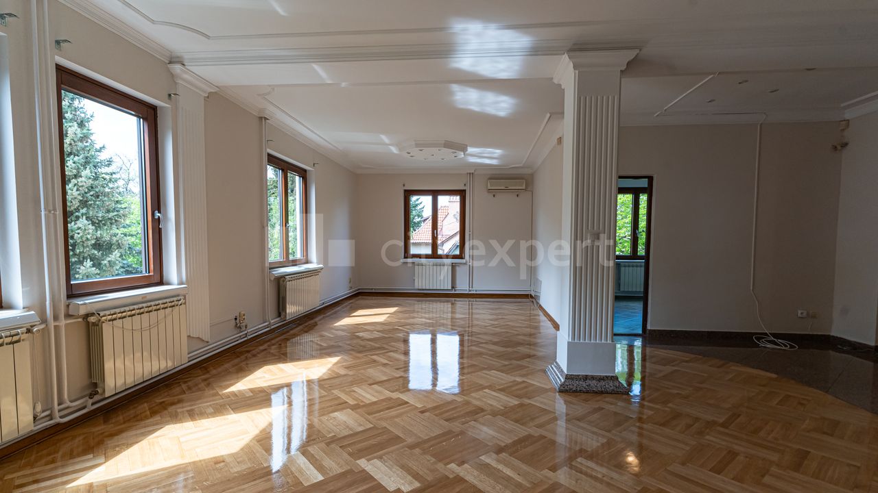 5.0 stan za izdavanje — Ružićeva, Autokomanda, Savski venac, 210m², 2450€