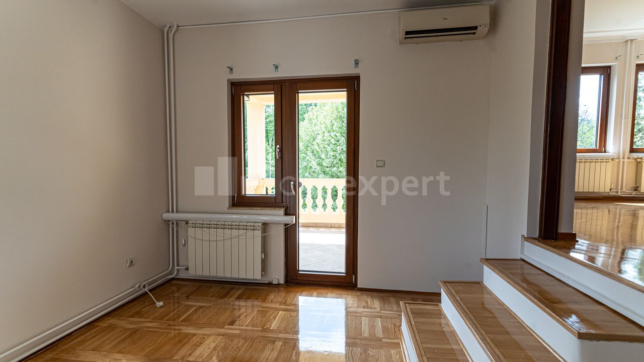 Ružićeva, Autokomanda, Savski venac - 7