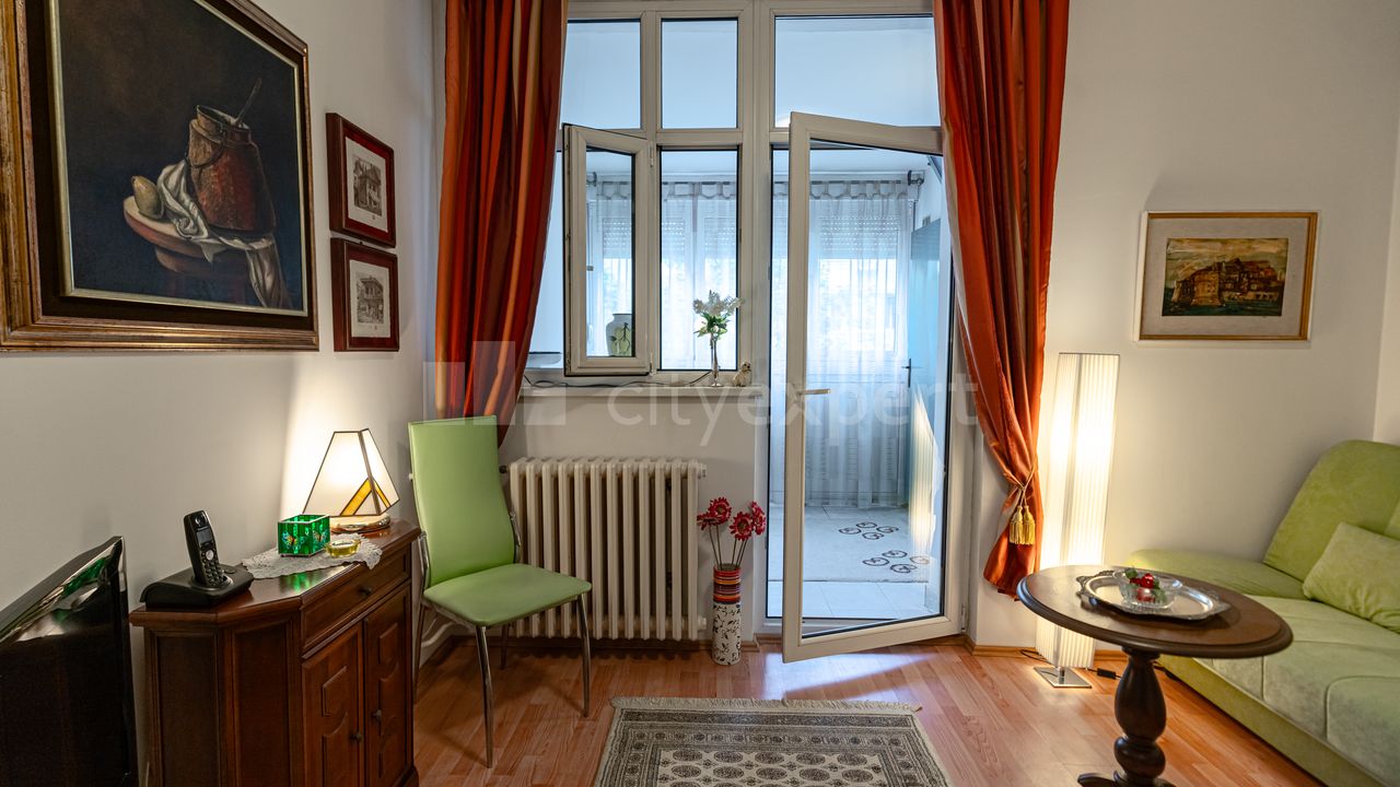 1.0 stan za izdavanje — Ustanička, Konjarnik, Zvezdara, 26m², 350€
