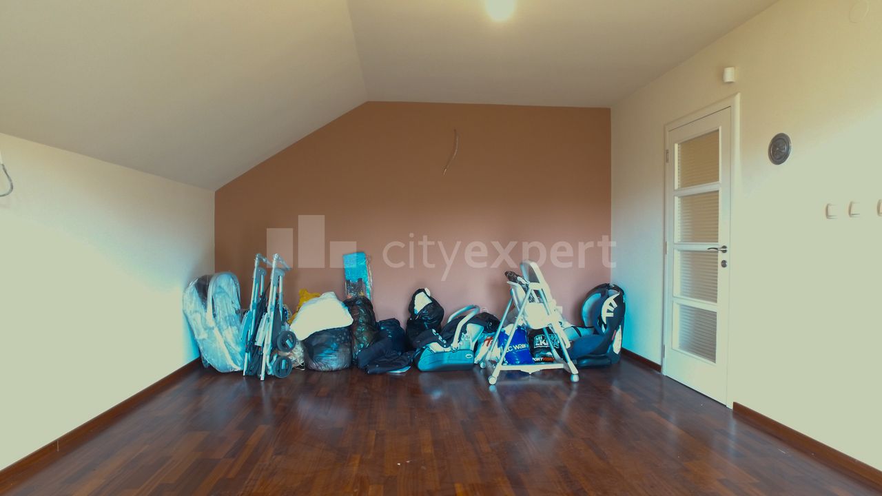 3.0 stan za izdavanje — Radovana Babića, Kumodraž, Voždovac, 120m², 600€
