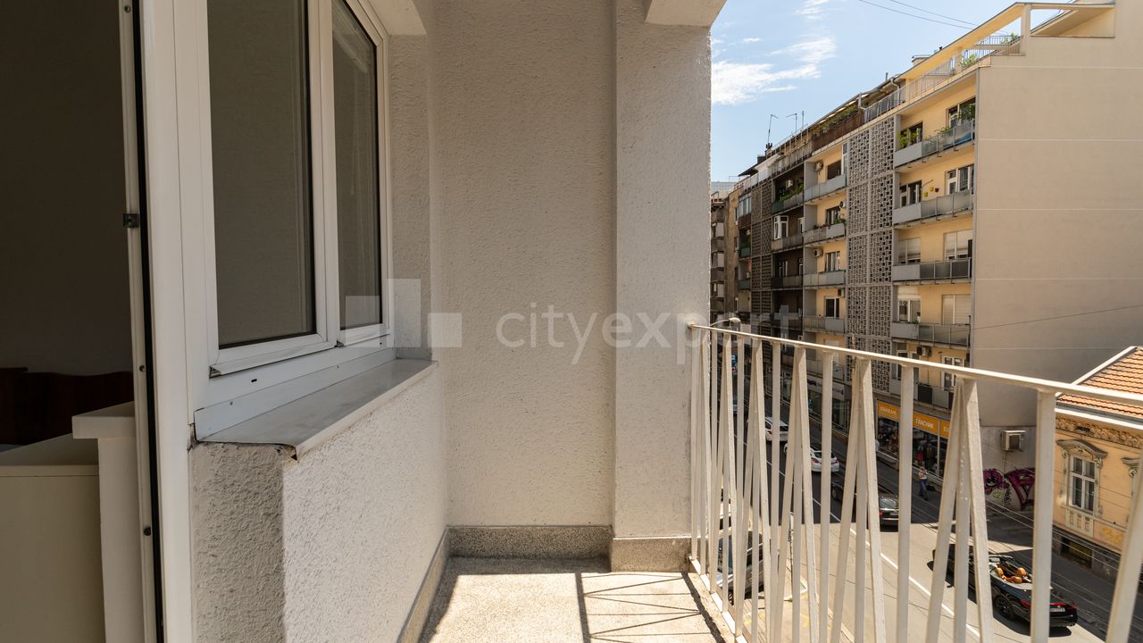 Makenzijeva, Slavija, Vračar - 5