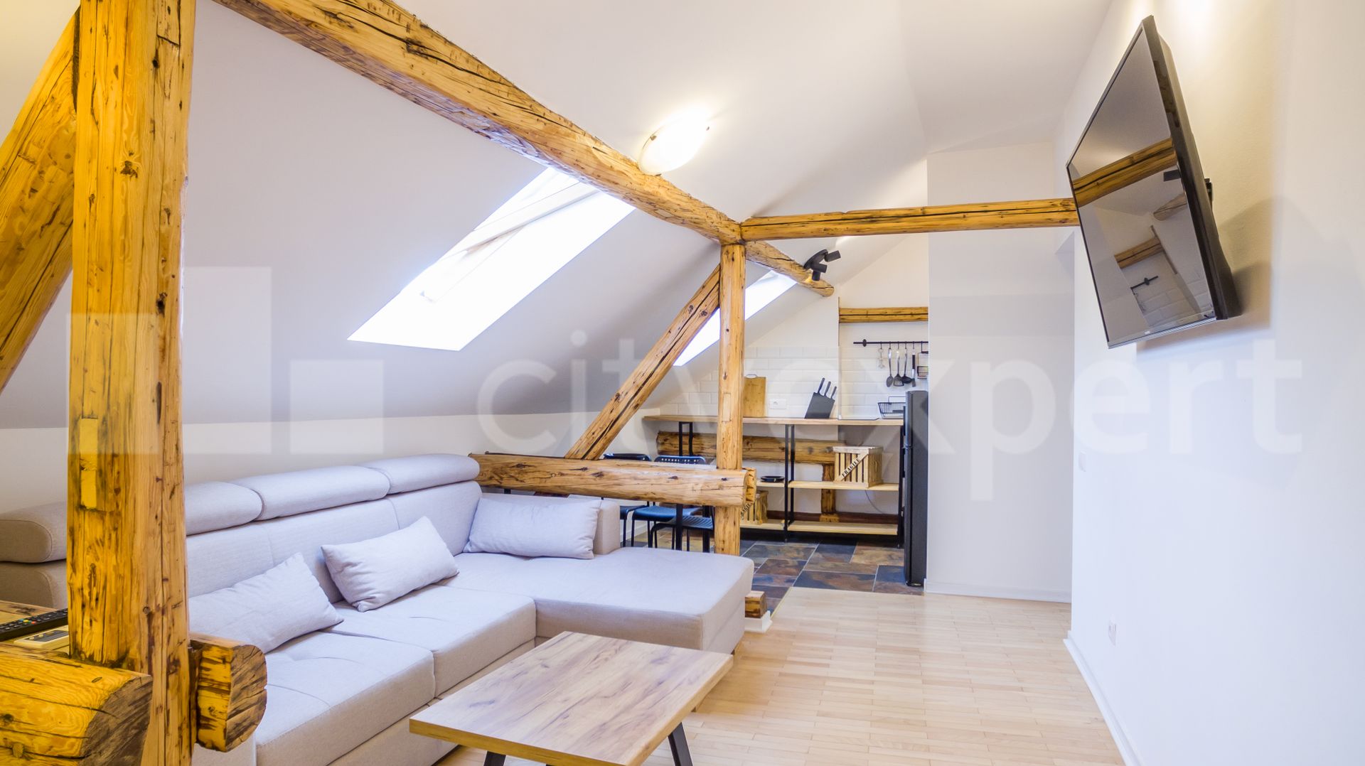 Dobračina, Stari grad • Izdavanje