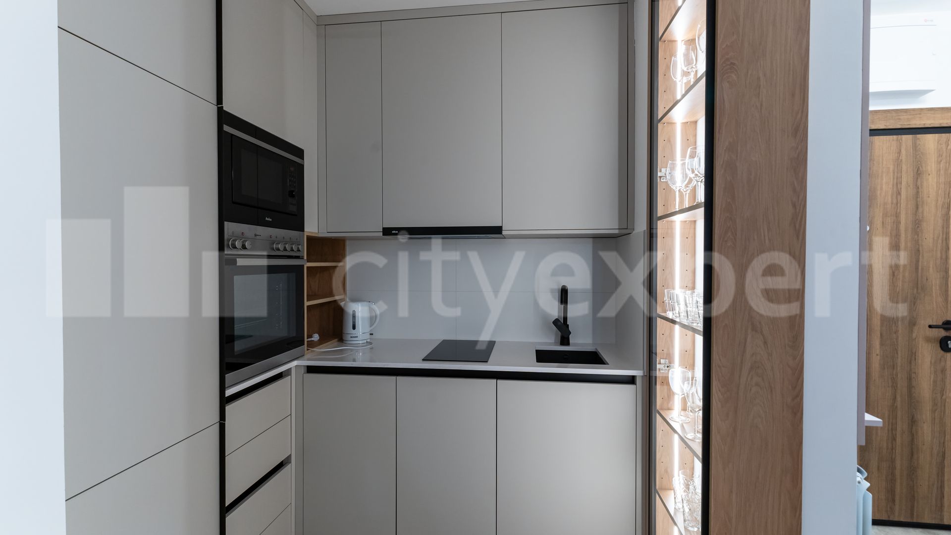 Fotografija stana 5 od 33