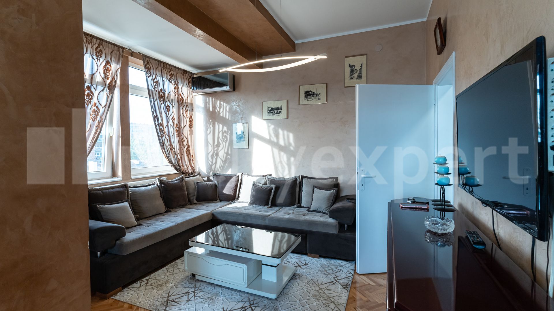 Zdravka Čelara, Palilula • Izdavanje