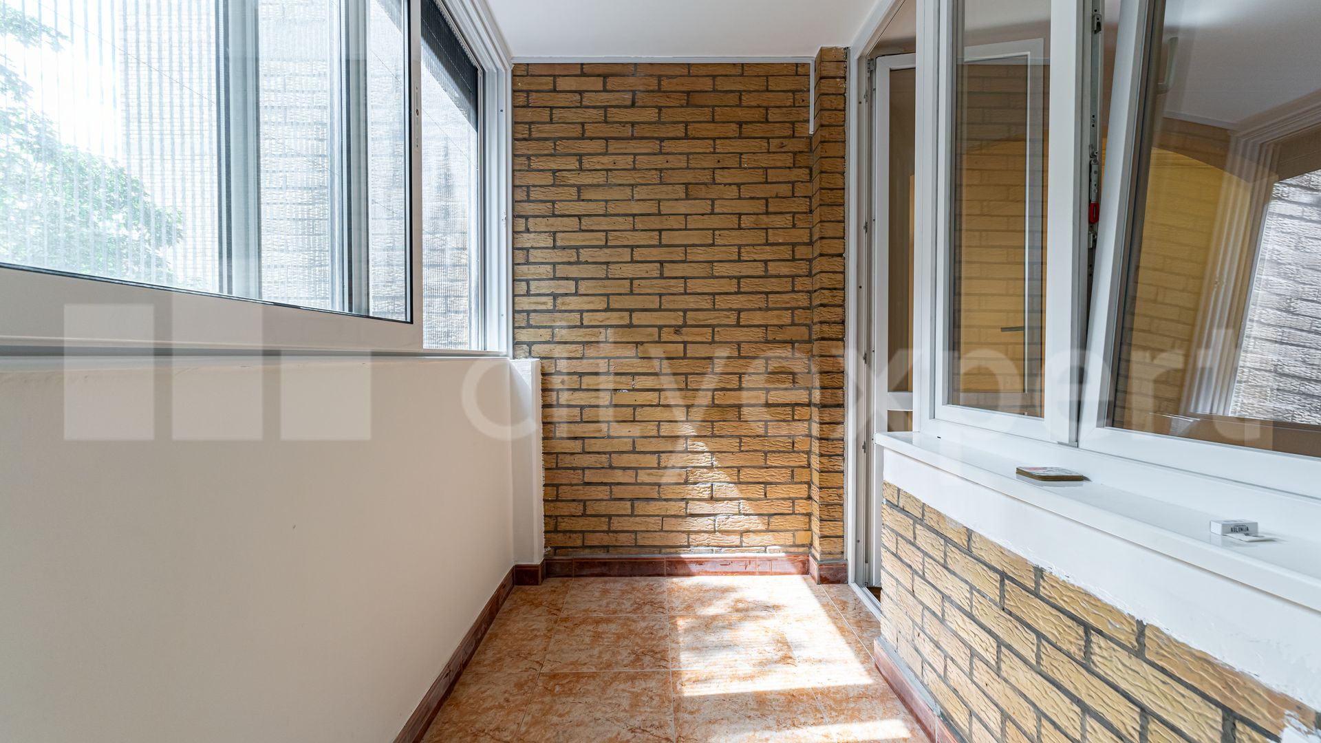 Fotografija stana 10 od 19