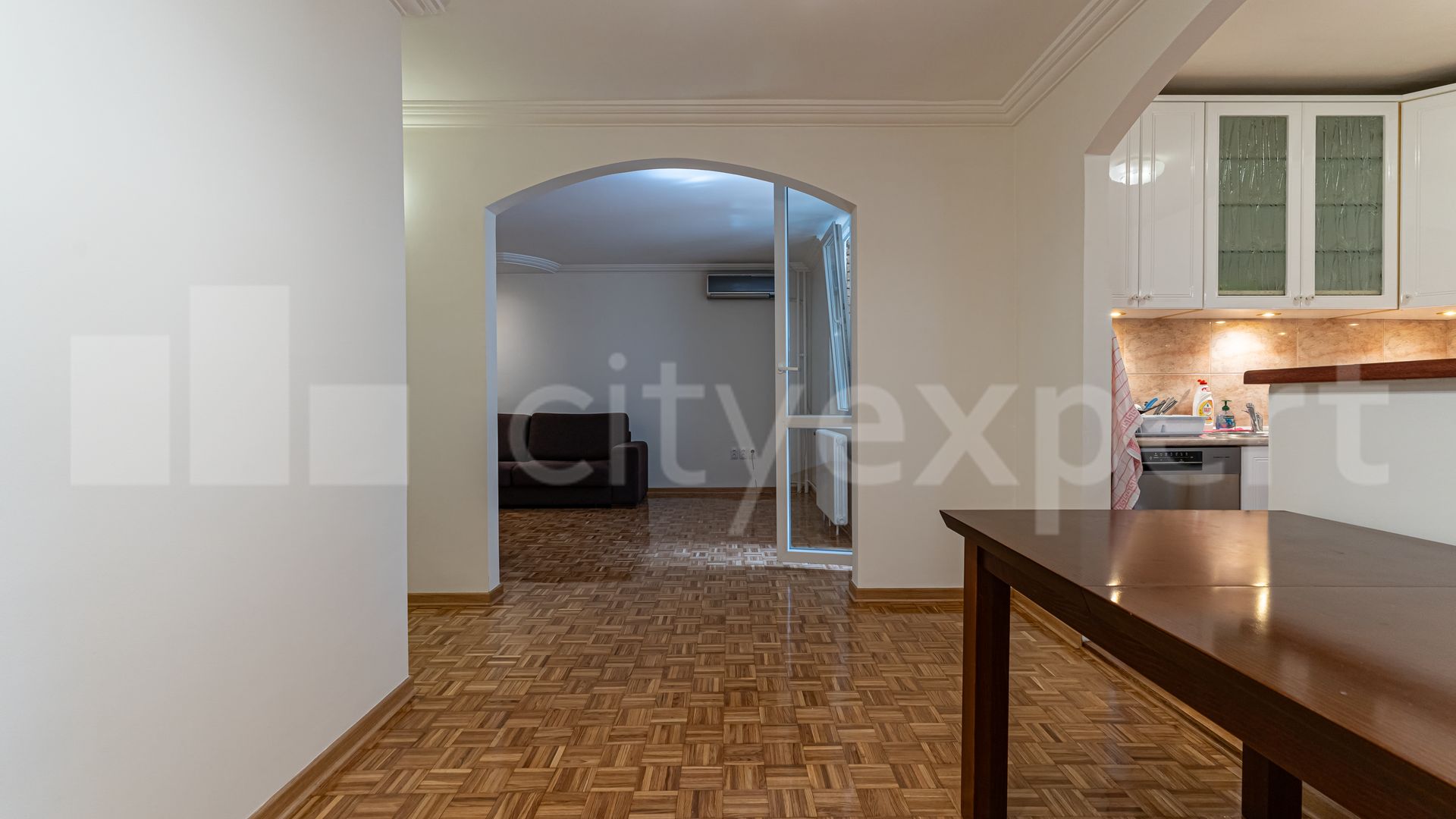 Fotografija stana 11 od 19