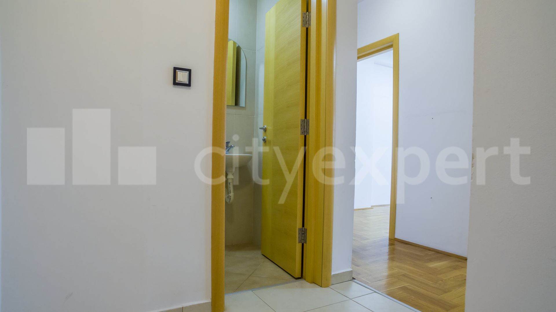 Fotografija stana 31 od 32