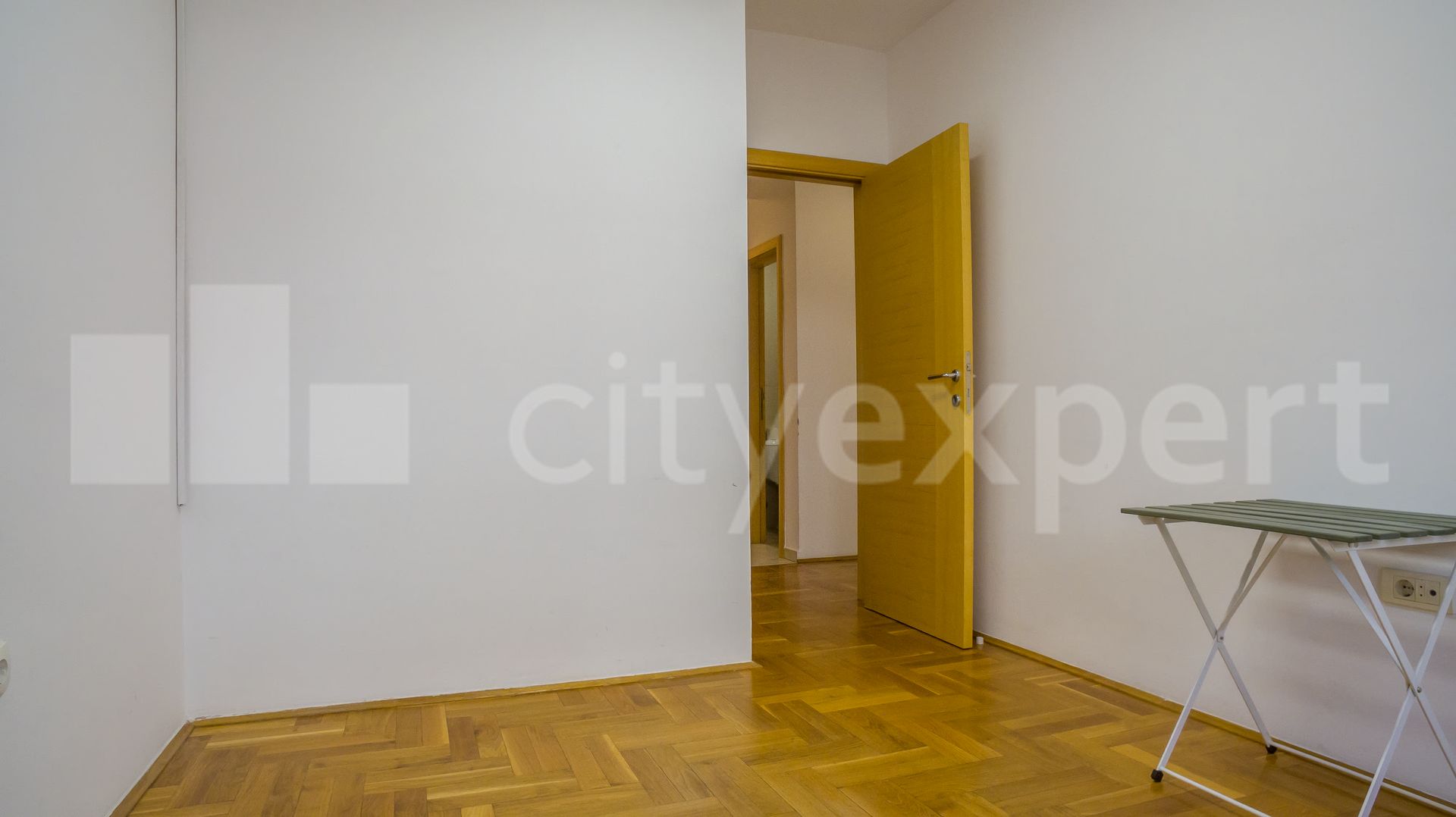 Fotografija stana 17 od 32