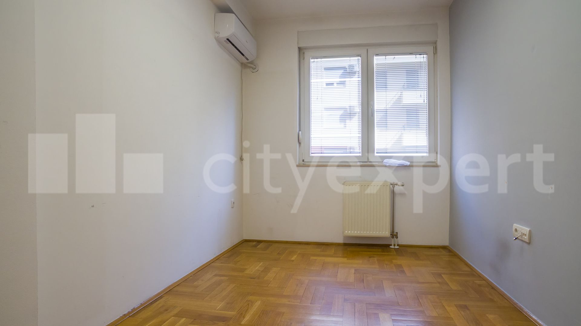 Fotografija stana 18 od 32