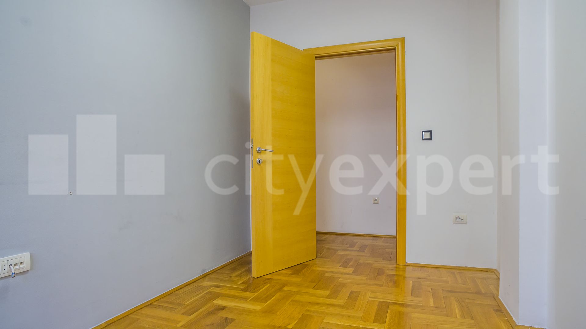 Fotografija stana 19 od 32
