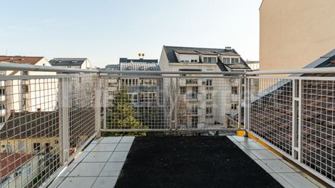 https://img.cityexpert.rs/properties/470x/14000/14663/slike/cityexpert.rs_-_nekretnina_id_-_14663-01121-20250314.avif