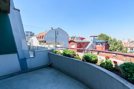 https://img.cityexpert.rs/properties/470x/15000/15843/slike/cityexpert.rs_-_nekretnina_id_-_15843_-_3245_-_20170705.jpg